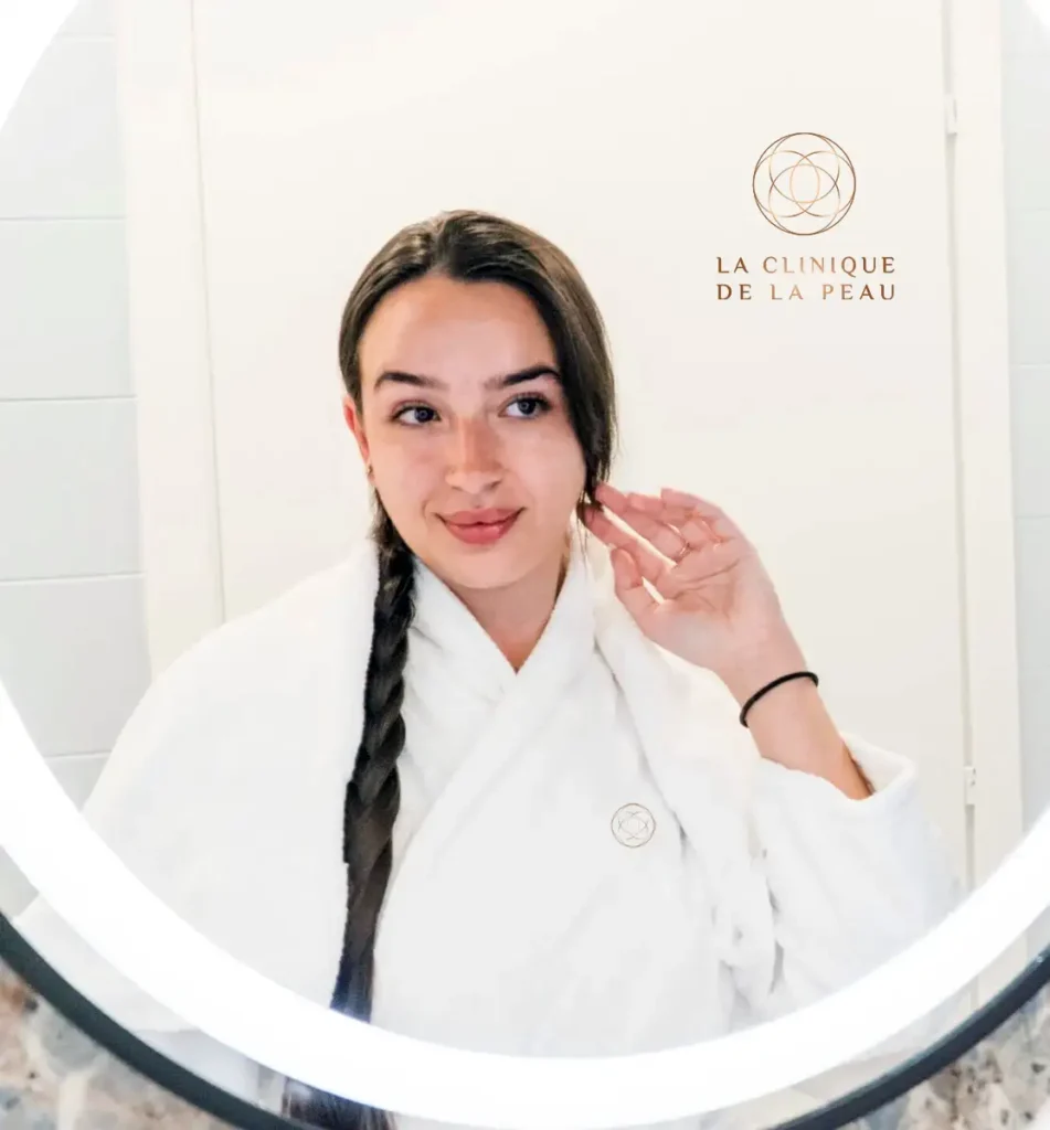 Analyse de peau haute précision avec le diagnostic visage Aura à la Clinique de la Peau Nice